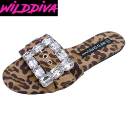 CLOVER-325 WHOLESALE WOMEN'S FLAT SANDALS